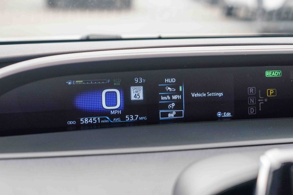 Thumbnail: 2021 Toyota Prius Prime - 14