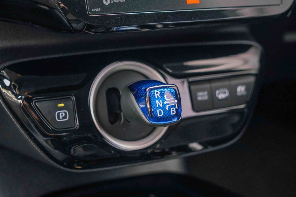 Thumbnail: 2021 Toyota Prius Prime - 21