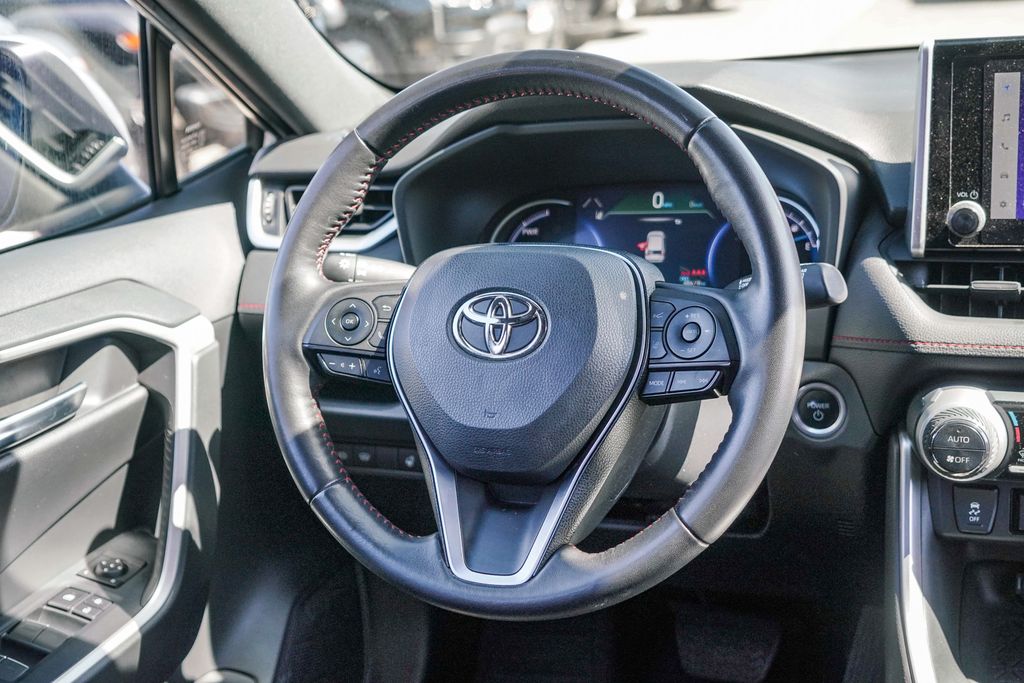 Thumbnail: 2023 Toyota RAV4 - 13