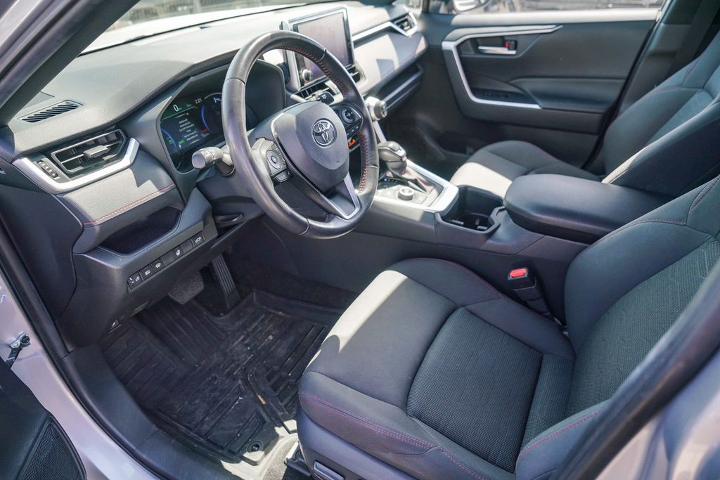 Thumbnail: 2023 Toyota RAV4 - 11