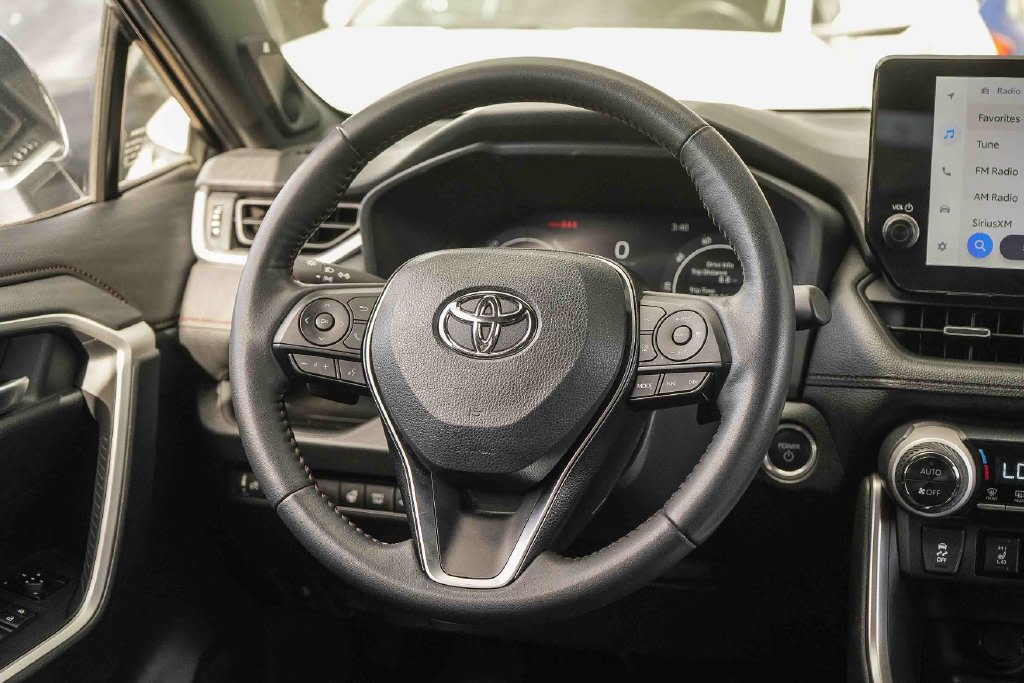 Thumbnail: 2024 Toyota RAV4 - 12