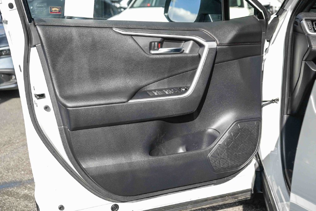 Thumbnail: 2024 Toyota RAV4 - 25