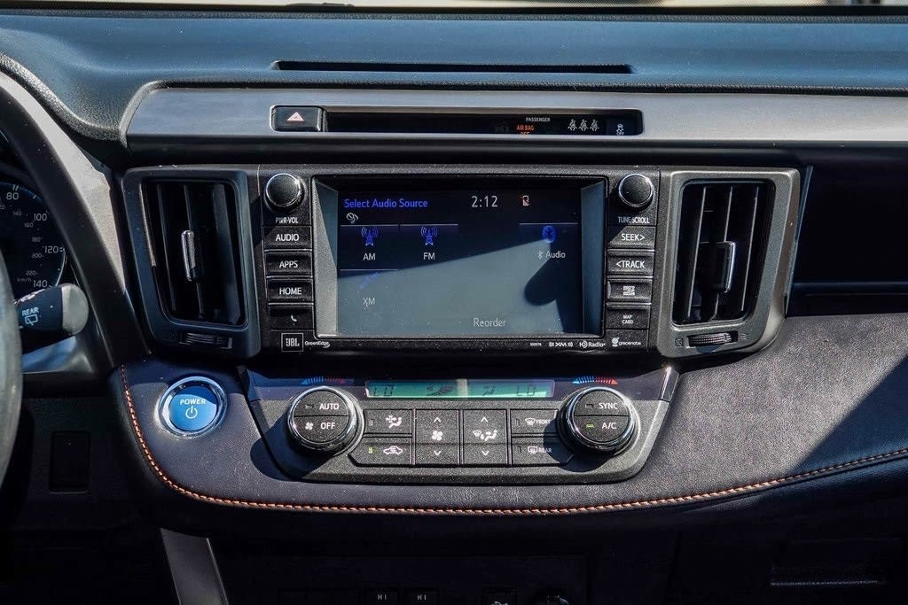 Thumbnail: 2017 Toyota RAV4 - 11