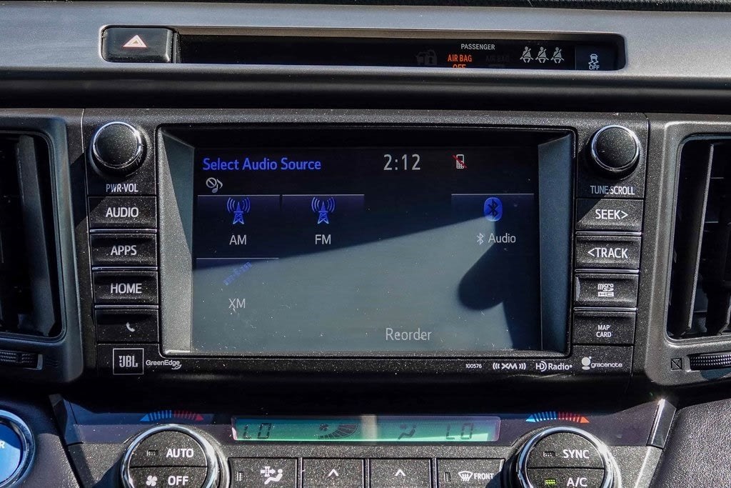 Thumbnail: 2017 Toyota RAV4 - 18