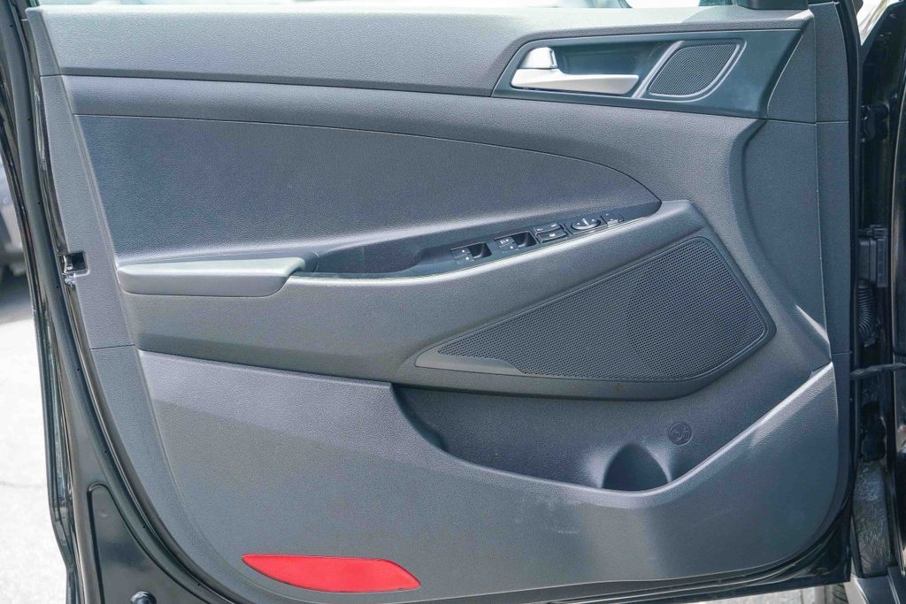 Thumbnail: 2020 Hyundai Tucson - 23