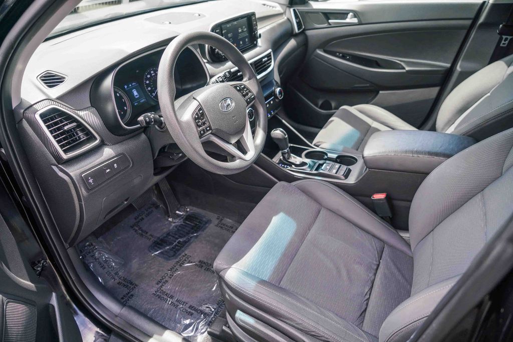 Thumbnail: 2020 Hyundai Tucson - 10