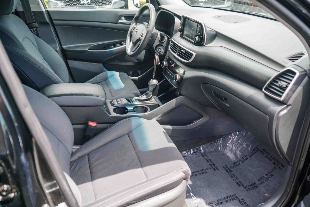 Thumbnail: 2020 Hyundai Tucson - 9