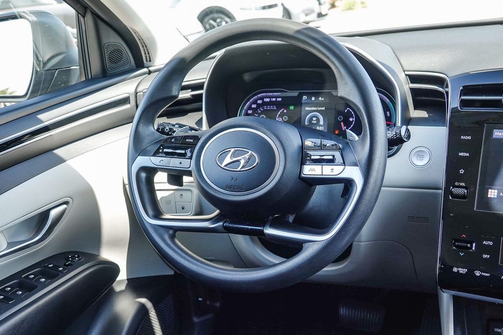 Thumbnail: 2023 Hyundai Tucson - 8