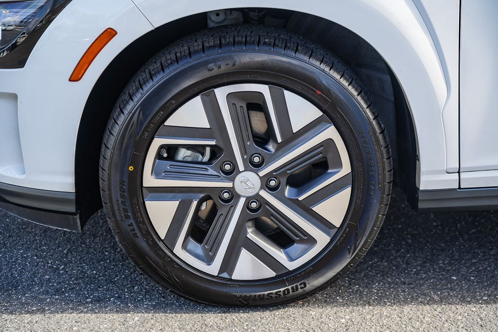 Thumbnail: 2023 Hyundai Kona - 6