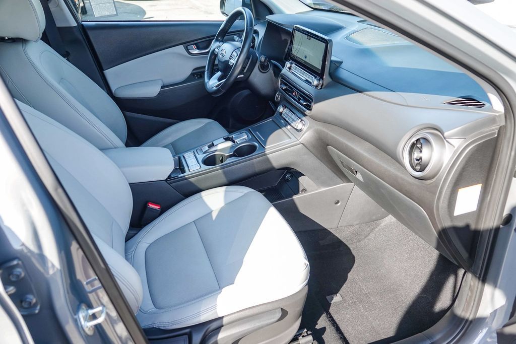 Thumbnail: 2023 Hyundai Kona - 9