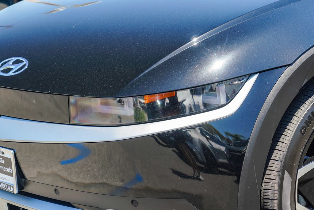 Thumbnail: 2023 Hyundai Ioniq 5 - 17