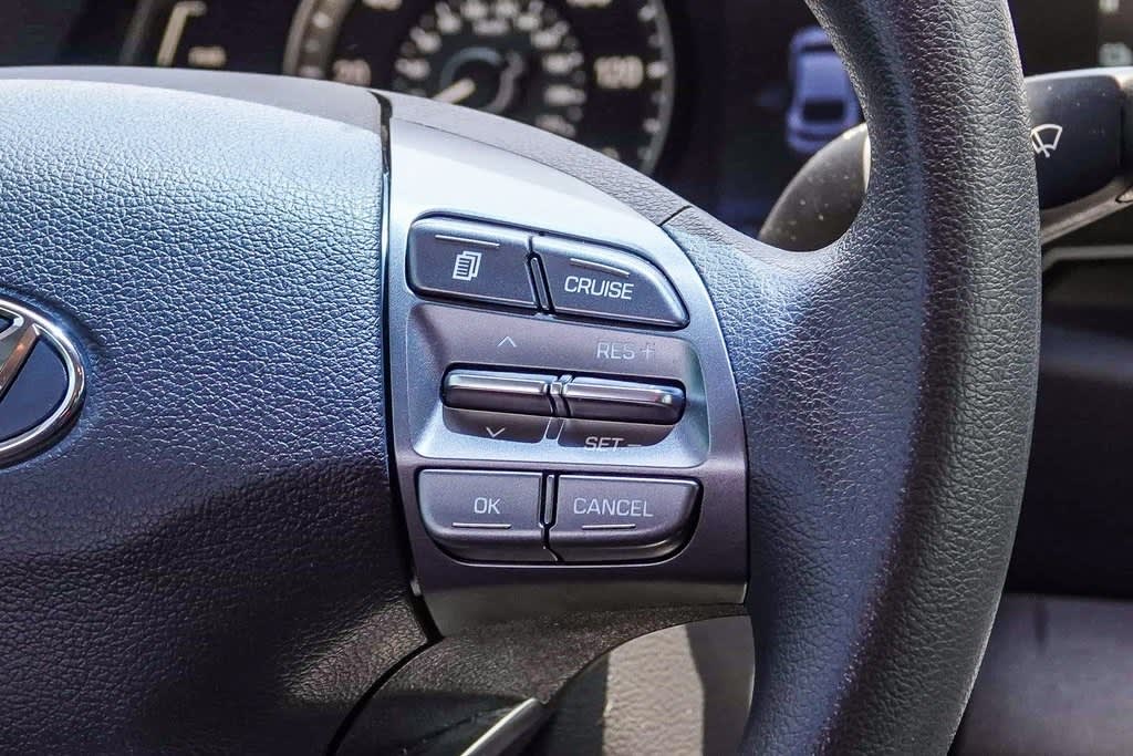 Thumbnail: 2020 Hyundai Ioniq - 23