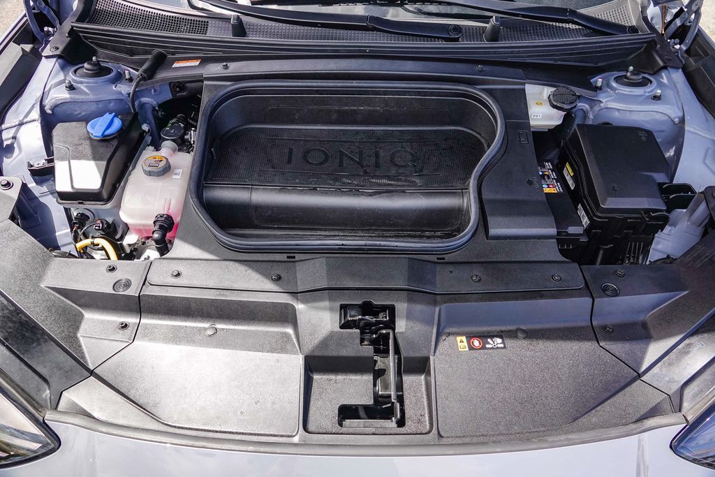Thumbnail: 2023 Hyundai Ioniq 6 - 7