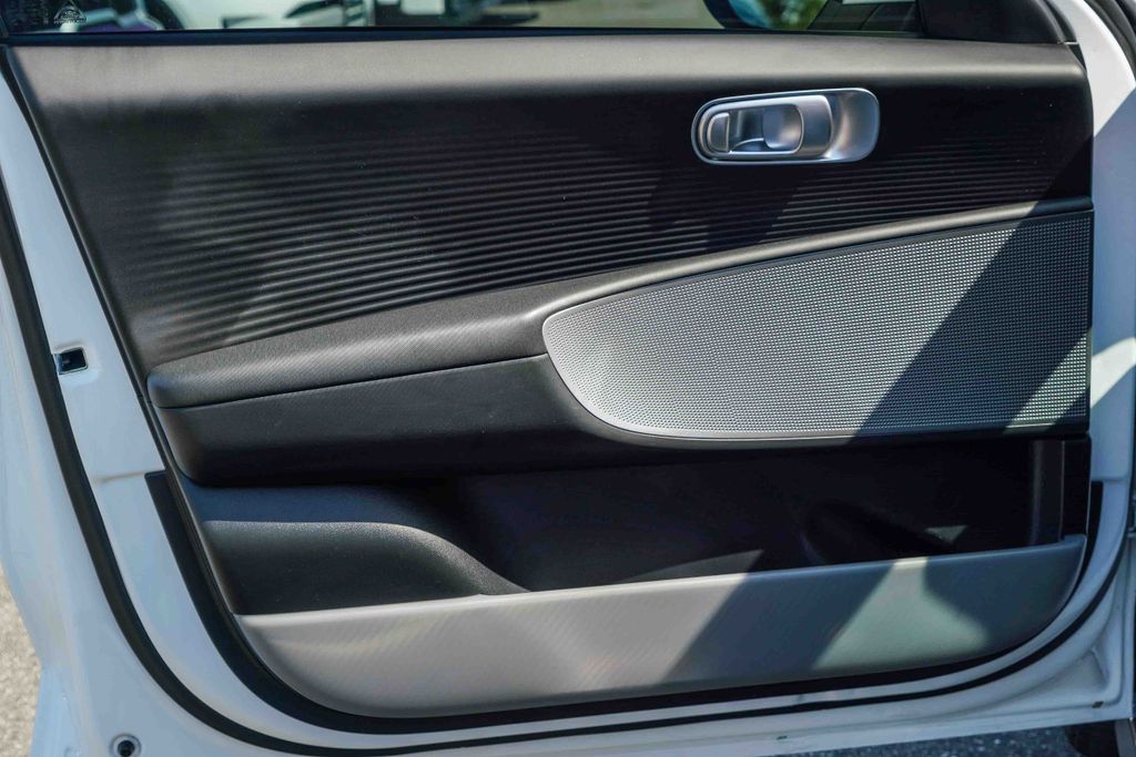 Thumbnail: 2024 Hyundai Ioniq 6 - 23