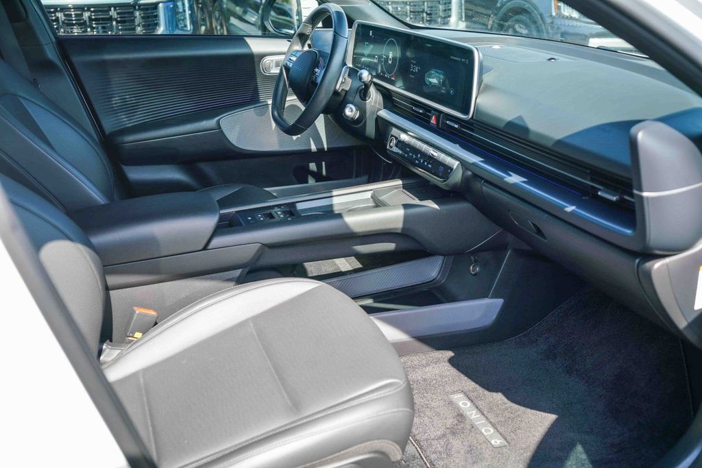 Thumbnail: 2024 Hyundai Ioniq 6 - 9