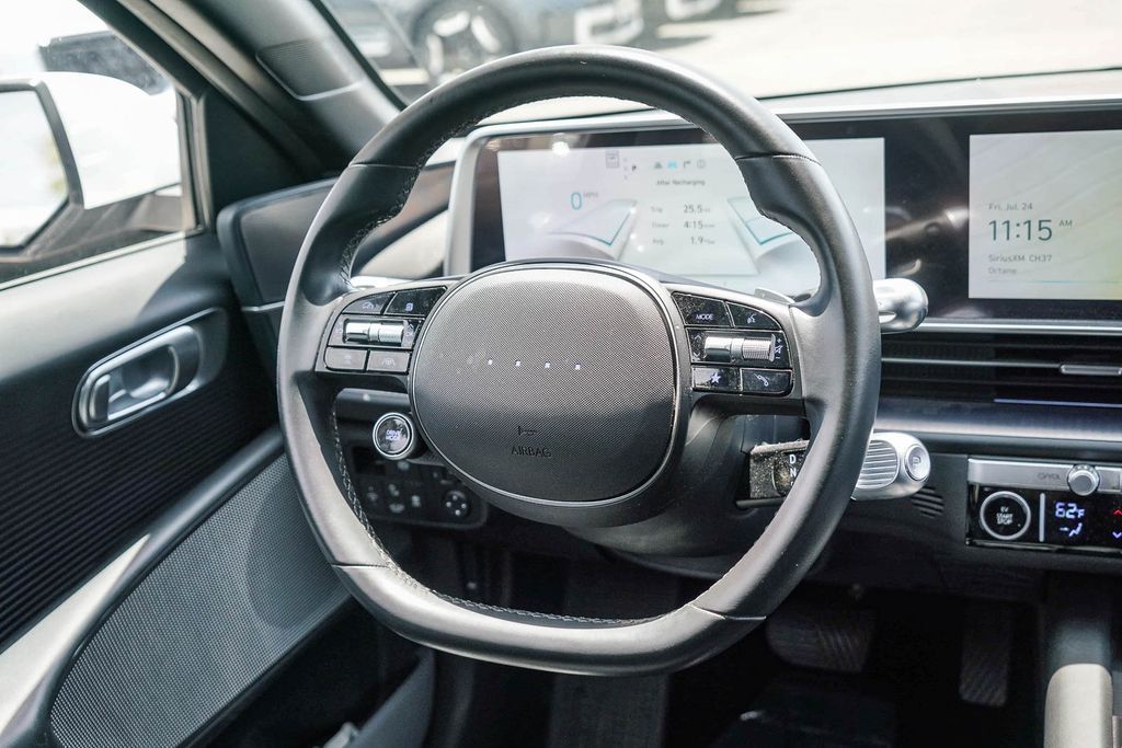 Thumbnail: 2023 Hyundai Ioniq 6 - 8