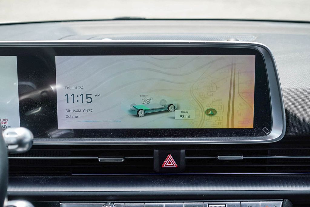 Thumbnail: 2023 Hyundai Ioniq 6 - 19