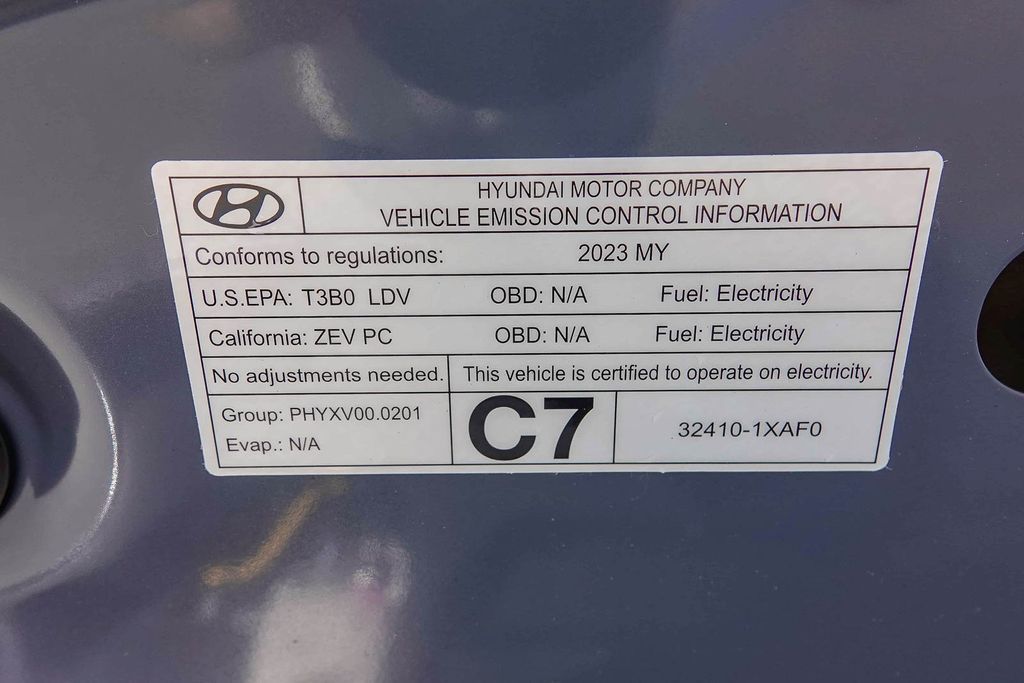 Thumbnail: 2023 Hyundai Ioniq 6 - 14