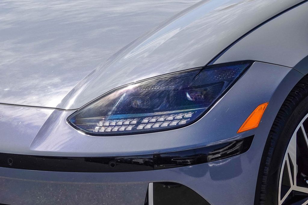 Thumbnail: 2023 Hyundai Ioniq 6 - 19