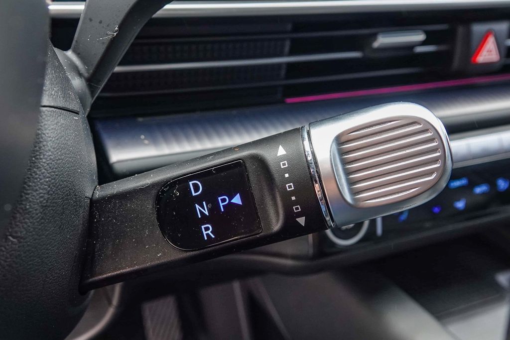 Thumbnail: 2023 Hyundai Ioniq 6 - 22