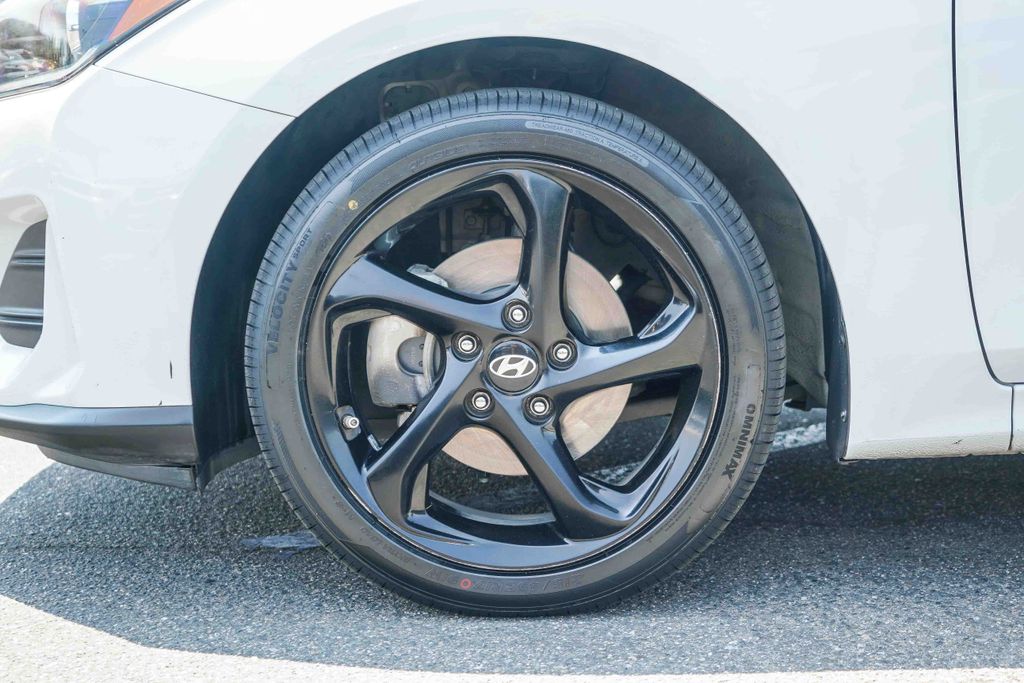 Thumbnail: 2019 Hyundai Veloster - 6
