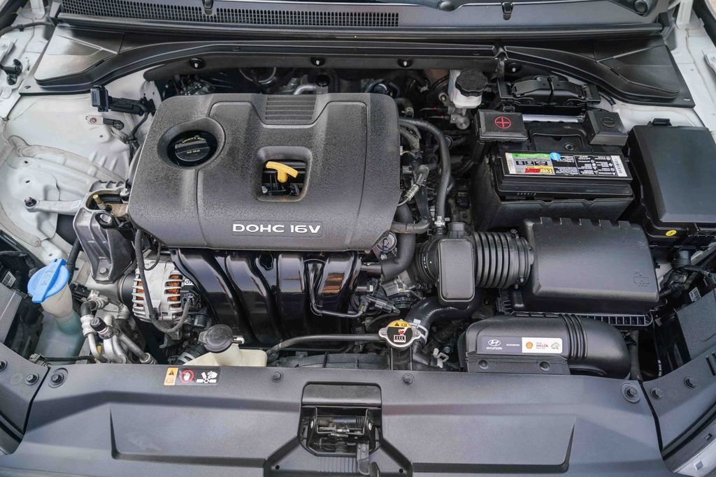 Thumbnail: 2019 Hyundai Veloster - 7
