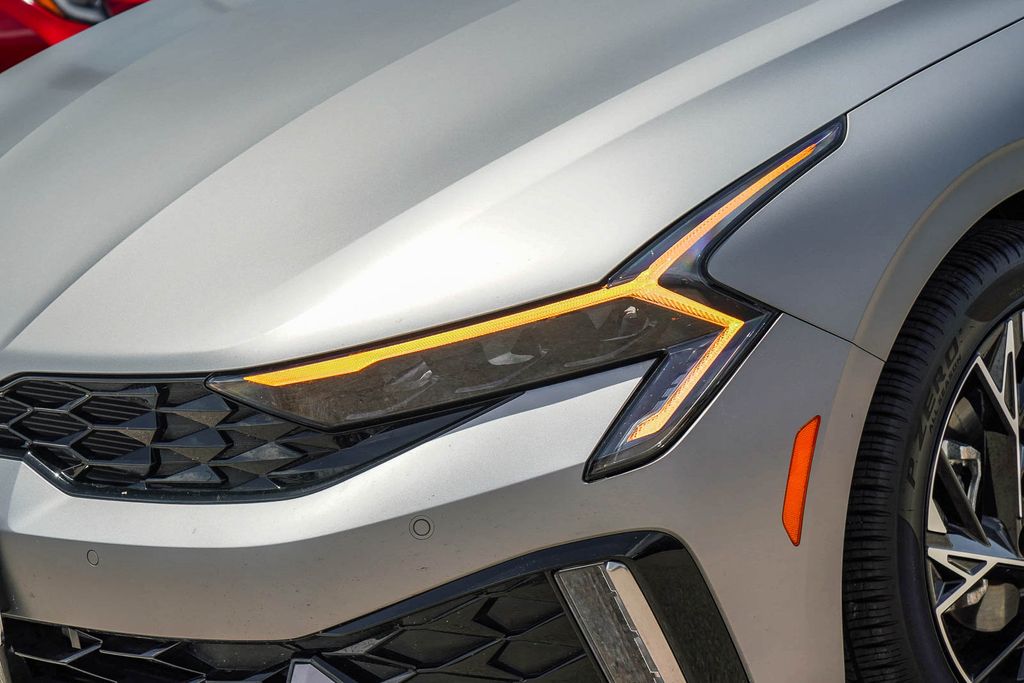 Thumbnail: 2025 Kia K5 - 20