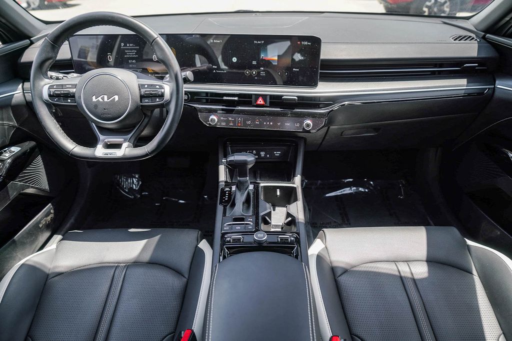 Thumbnail: 2025 Kia K5 - 2