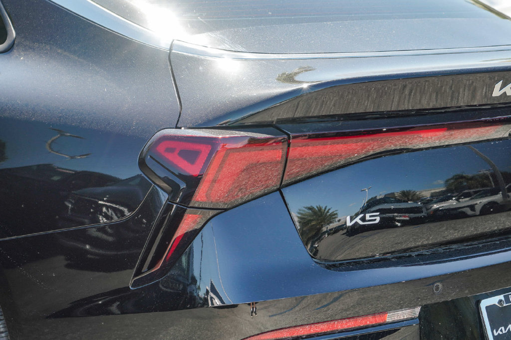 Thumbnail: 2025 Kia K5 - 19
