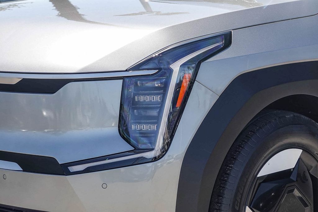Thumbnail: 2024 Kia EV9 - 18