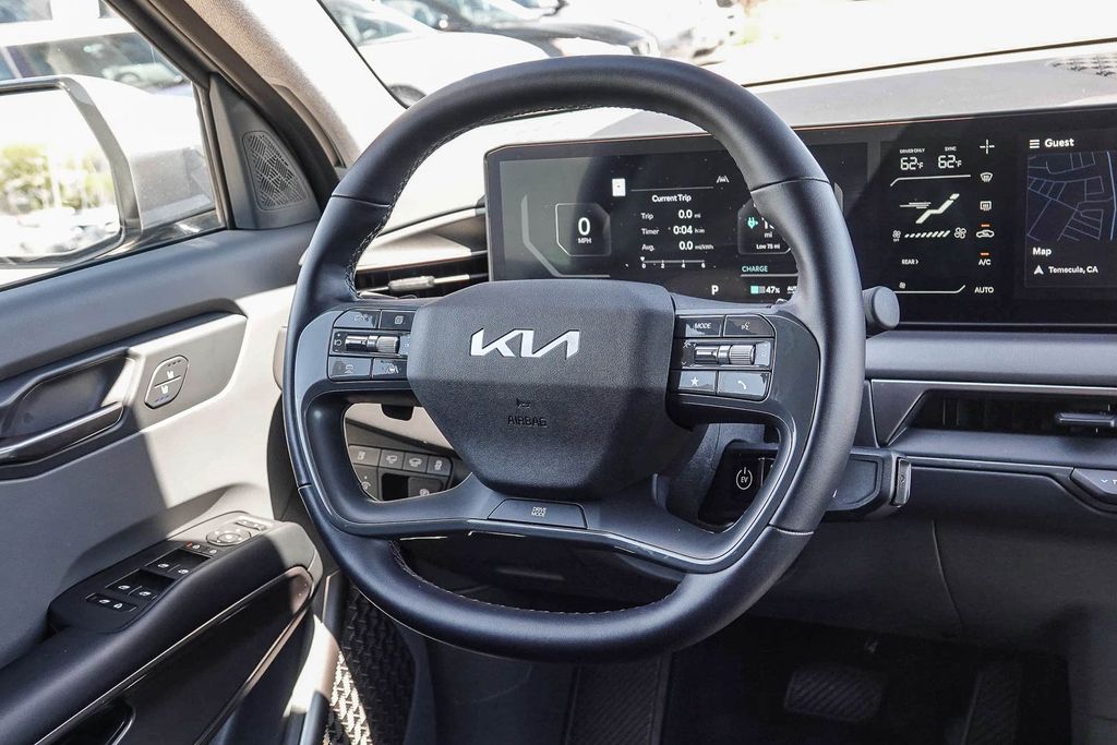 Thumbnail: 2024 Kia EV9 - 7