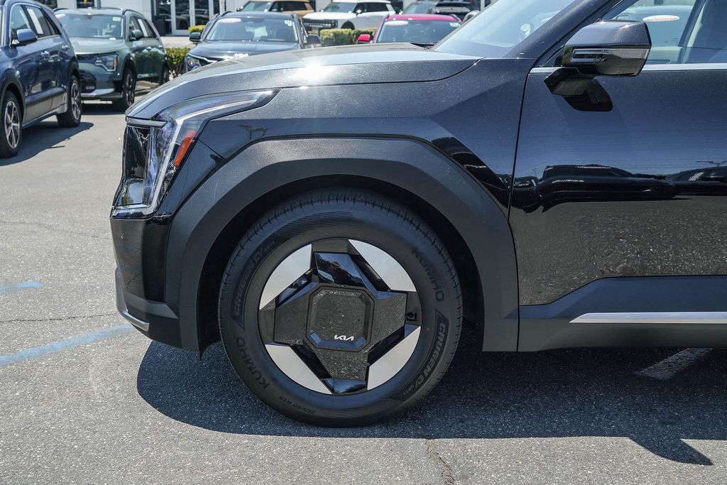 Thumbnail: 2024 Kia EV9 - 5