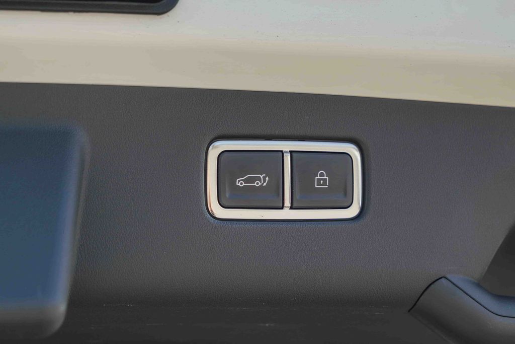 Thumbnail: 2024 Kia EV9 - 27