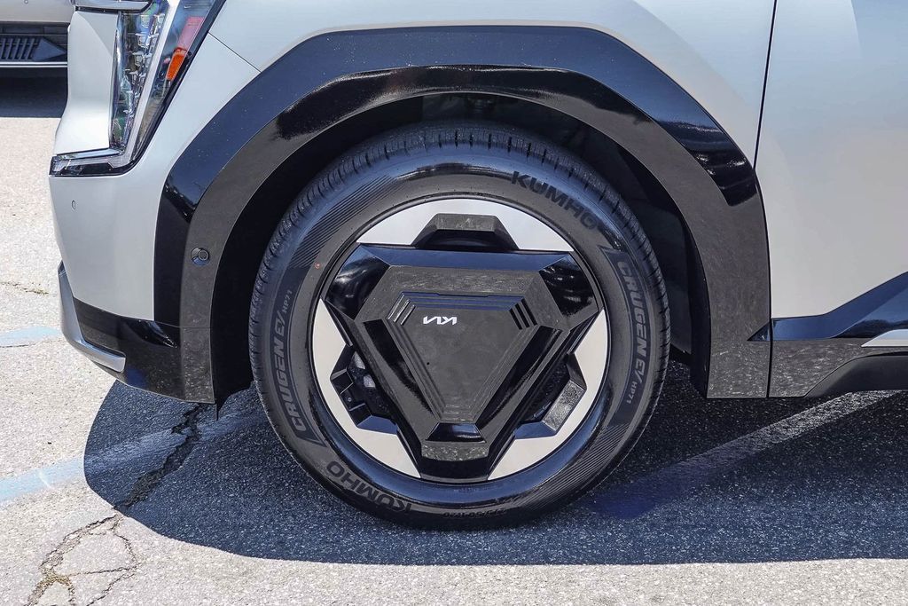 Thumbnail: 2024 Kia EV9 - 5