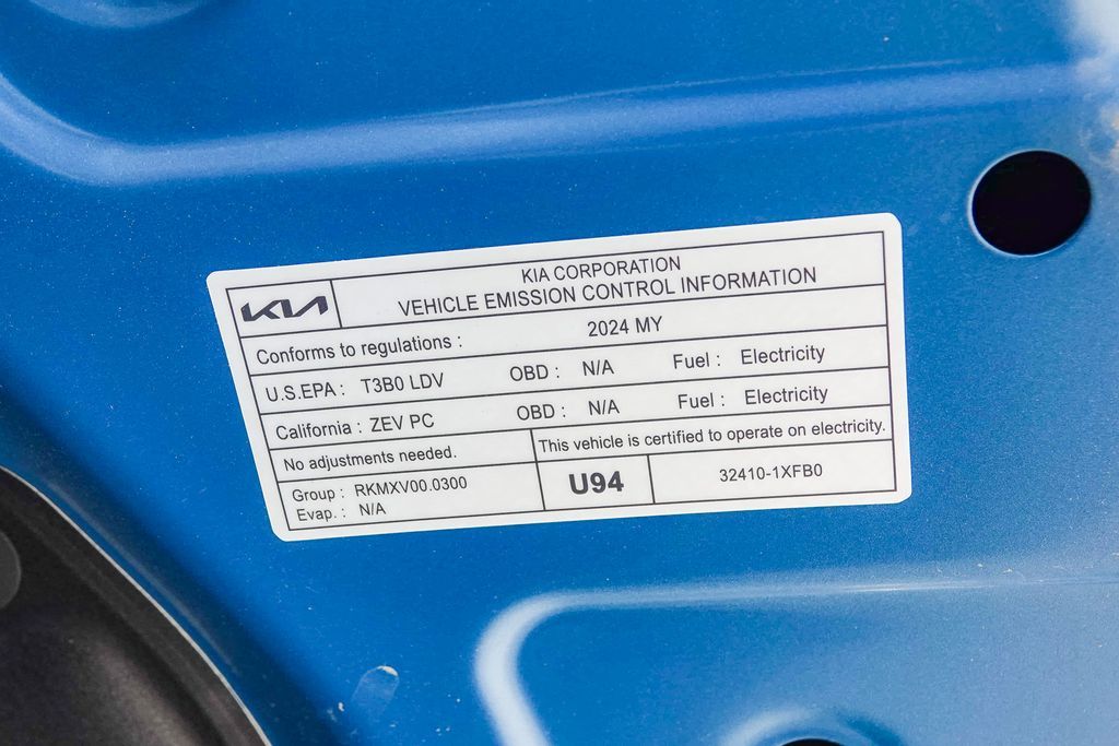 Thumbnail: 2024 Kia EV9 - 13