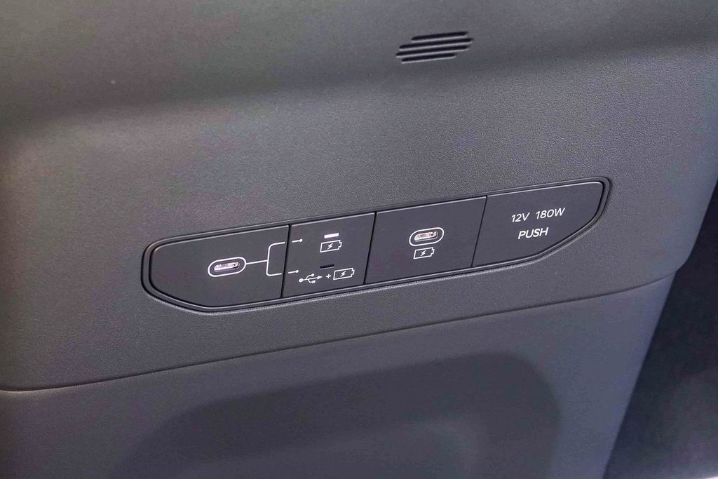 Thumbnail: 2024 Kia EV9 - 16