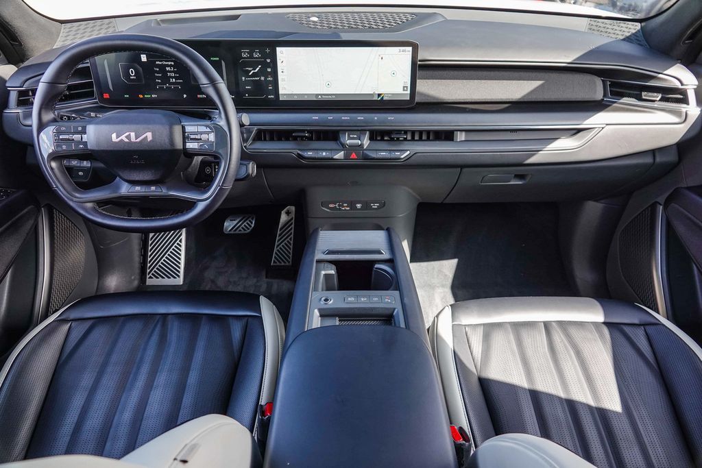 Thumbnail: 2024 Kia EV9 - 2