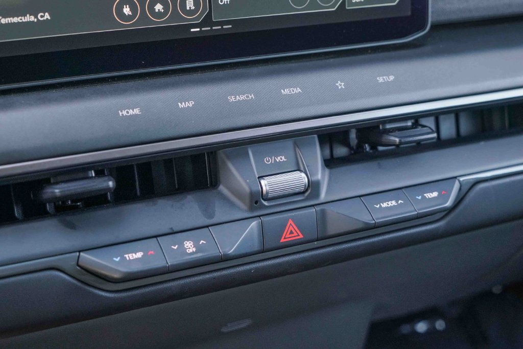 Thumbnail: 2024 Kia EV9 - 21
