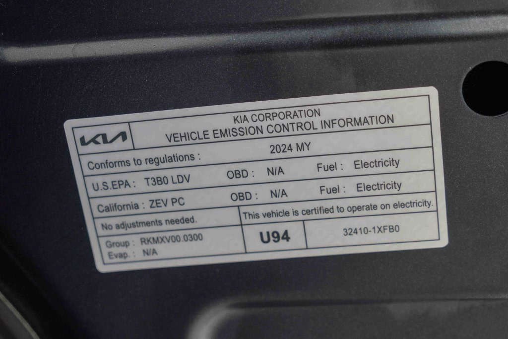 Thumbnail: 2024 Kia EV9 - 14