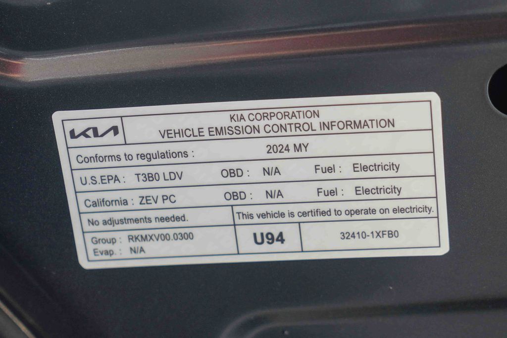Thumbnail: 2024 Kia EV9 - 15