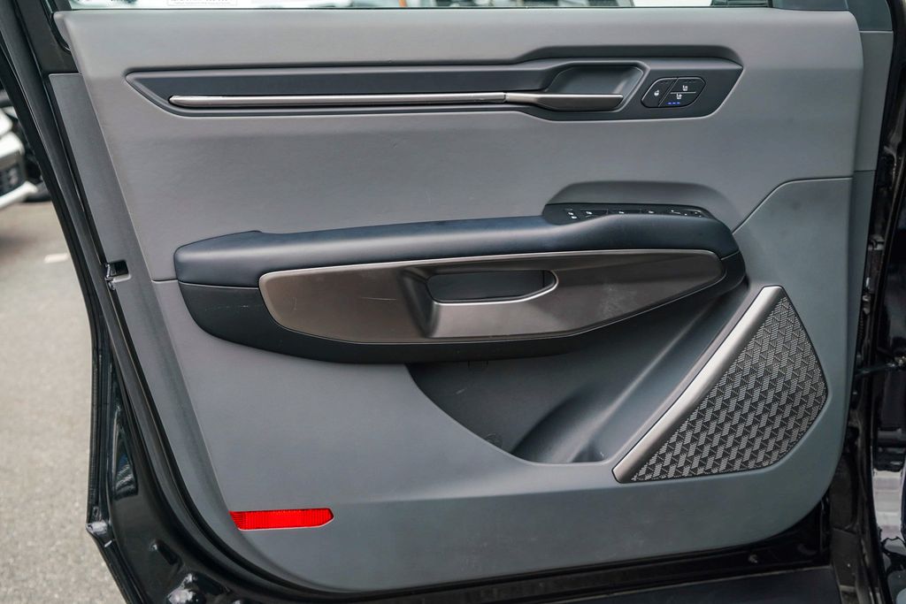 Thumbnail: 2024 Kia EV9 - 22