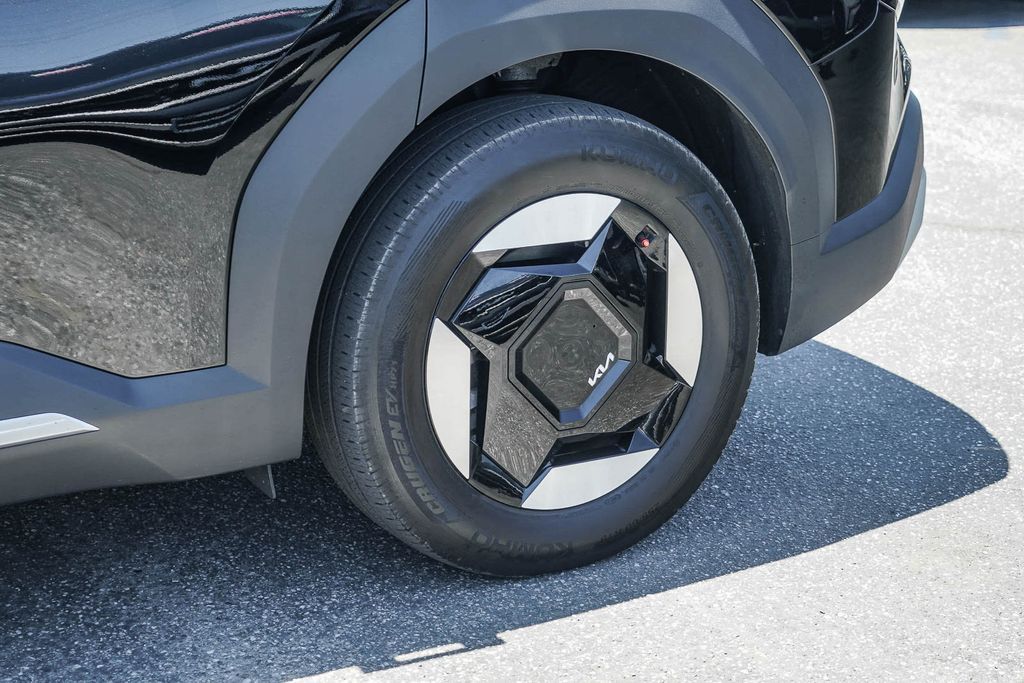 Thumbnail: 2024 Kia EV9 - 19