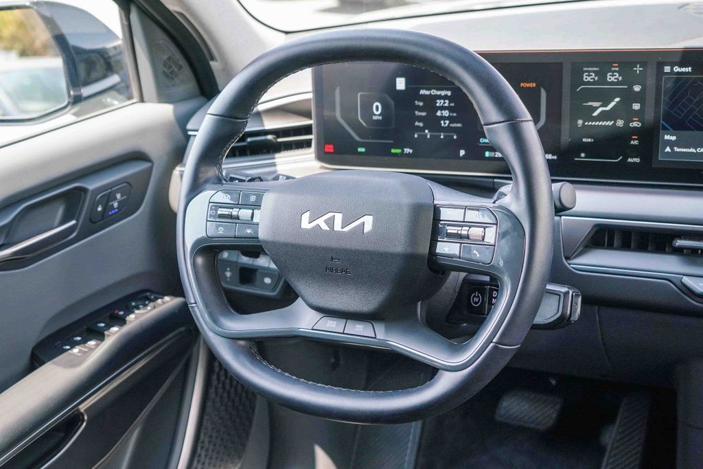 Thumbnail: 2024 Kia EV9 - 8
