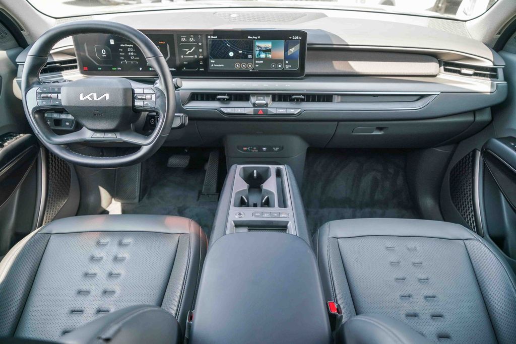 Thumbnail: 2024 Kia EV9 - 2
