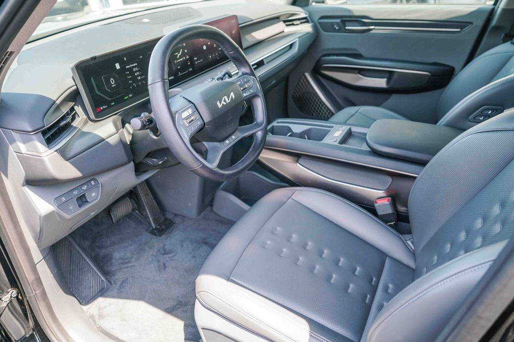 Thumbnail: 2024 Kia EV9 - 10