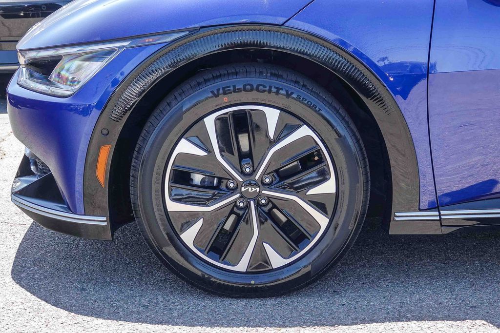 Thumbnail: 2023 Kia EV6 - 20