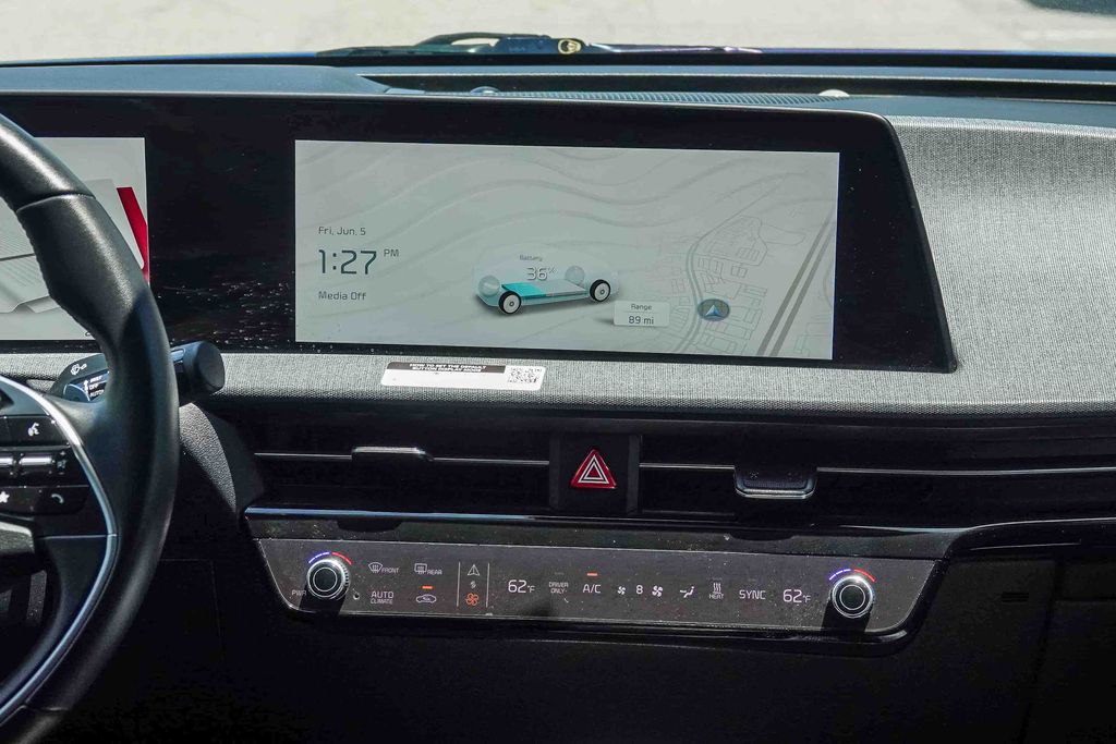 Thumbnail: 2023 Kia EV6 - 12