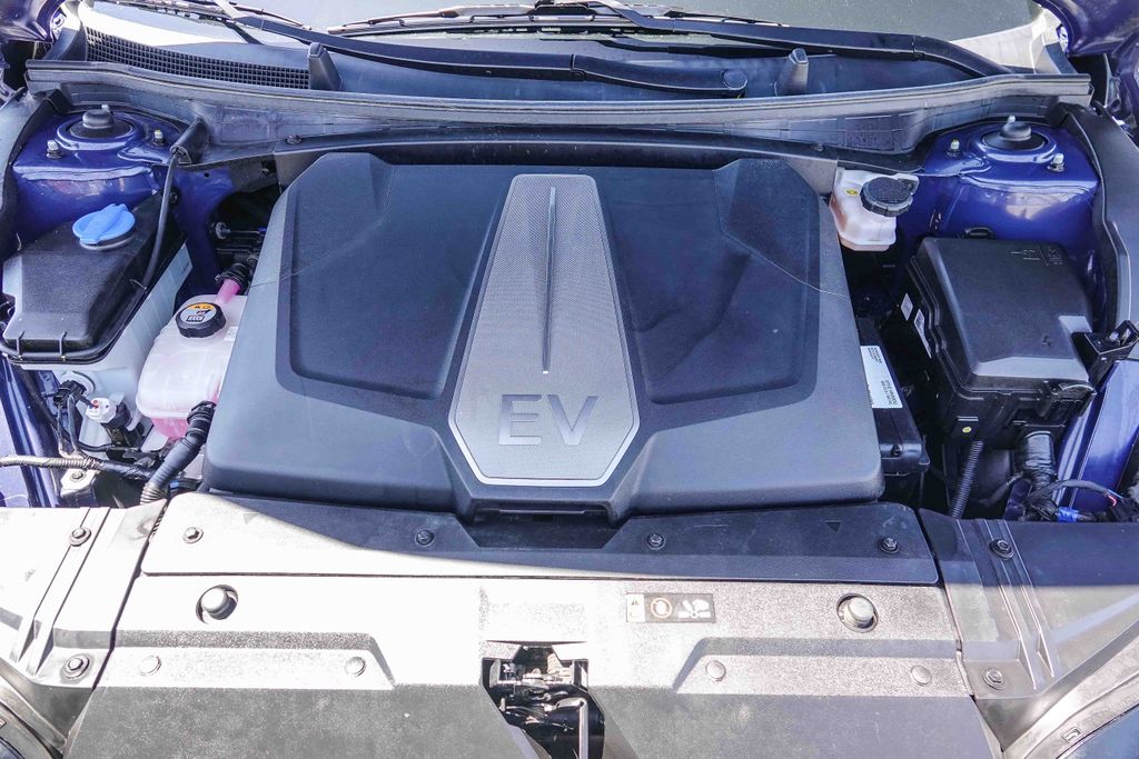 Thumbnail: 2023 Kia EV6 - 7