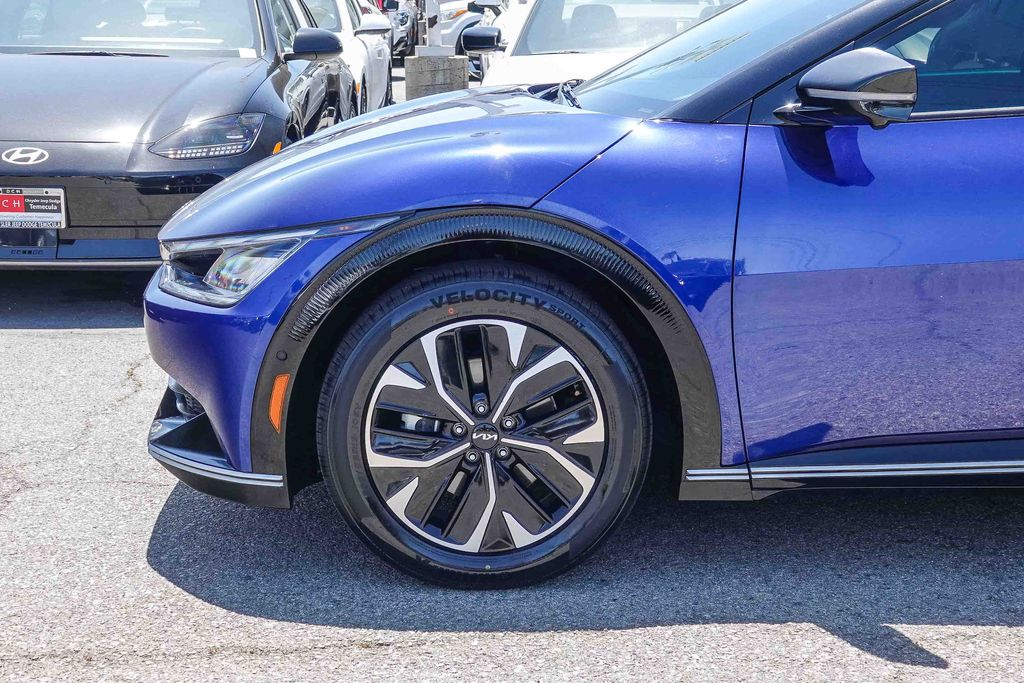 Thumbnail: 2023 Kia EV6 - 6