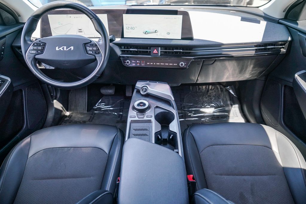 Thumbnail: 2024 Kia EV6 - 2